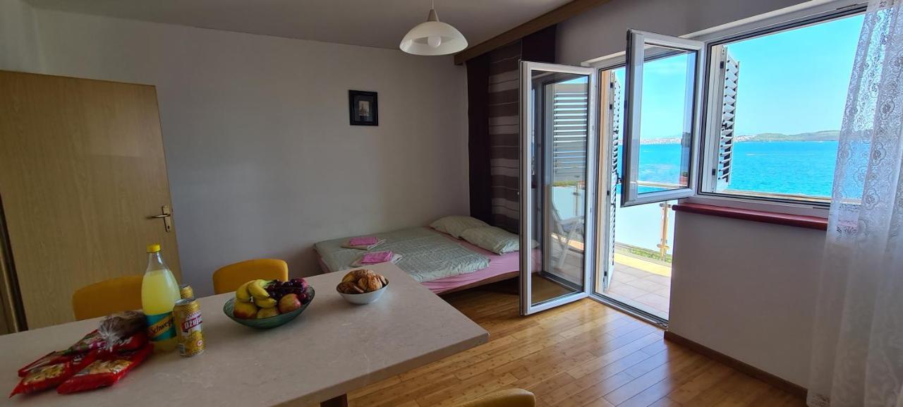 Apartmani Gizela Donji Seget Exterior photo