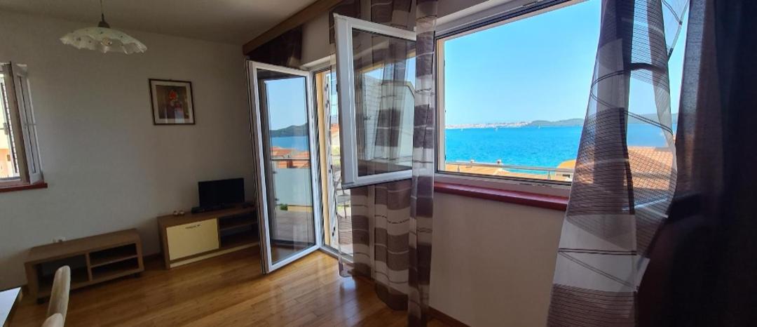 Apartmani Gizela Donji Seget Room photo